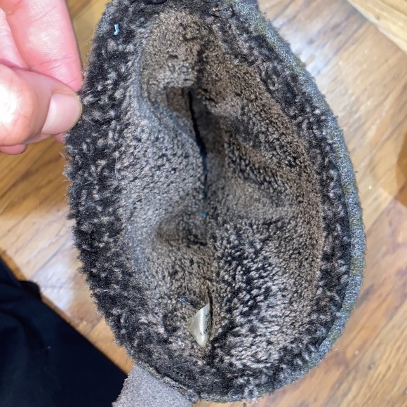 TOMS Southwest Moccasin Boots - Picture 8 of 10